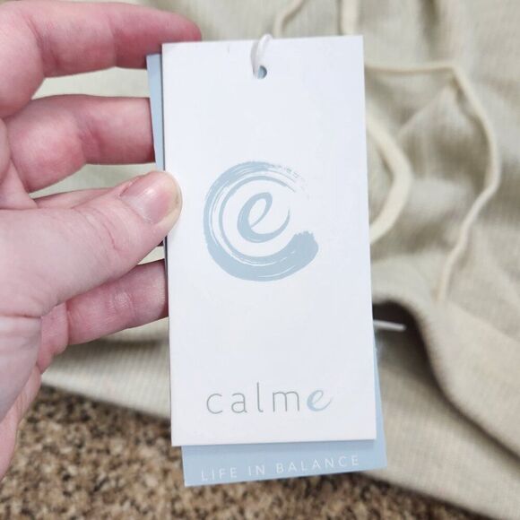 Johnny Was Calme Ribbed Bermuda Cashmere Shorts in Beige NWT Size S - Picture 12 of 15